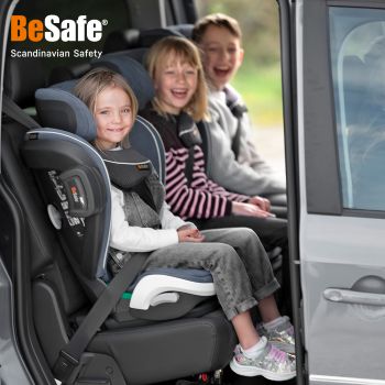 Grüne Fachhändler für mehr Kindersicherheit im Auto