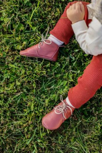Orangenkinder AMIGO Schnürer Lauflernschuhe Barfußschuhe blaugrau aus Bio-Nappaleder – Babyladen Erlangen https://www.babyladen-erlangen.de/