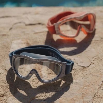 Little Dutch Kinder Schwimmbrille mit Stoffband für 5 bis 8 Jahre im Babyladen Erlangen