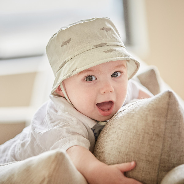 Baby Musselinmütze mit UV-Schutz 50+